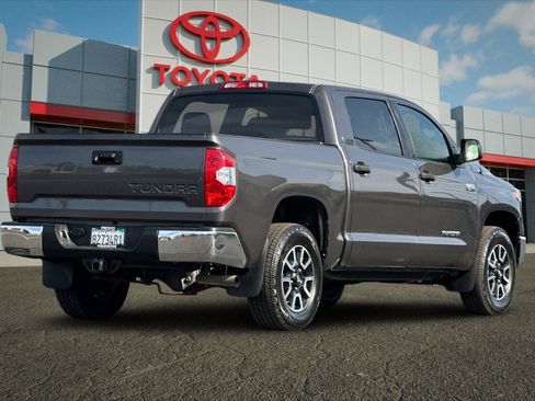 Used 2015 Toyota Tundra SR5 w/ TRD Off Road Package AWD/4WD image 3