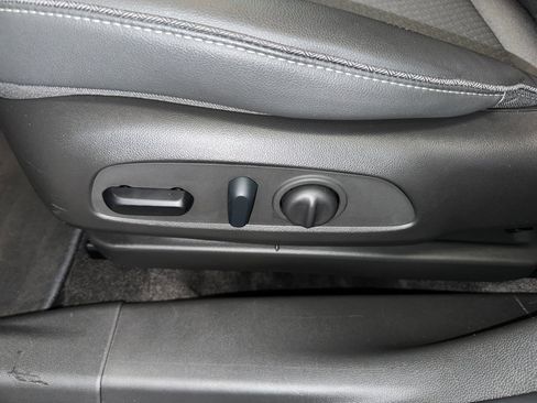 Certified 2022 Buick Encore GX Preferred w/ Cold Weather Comfort Package image 3