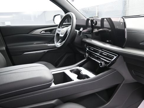 New 2026 Chevrolet Traverse LT AWD/4WD image 32