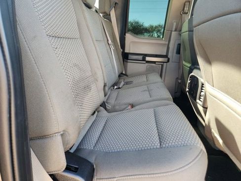 Used 2019 Ford F150 XLT image 14