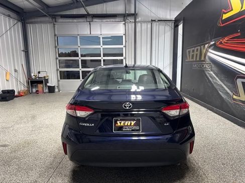 Used 2023 Toyota Corolla LE FWD image 13