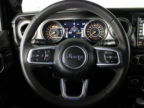 Used 2023 Jeep Wrangler Sahara image 6