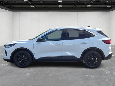 Used 2023 Ford Escape Active FWD image 2
