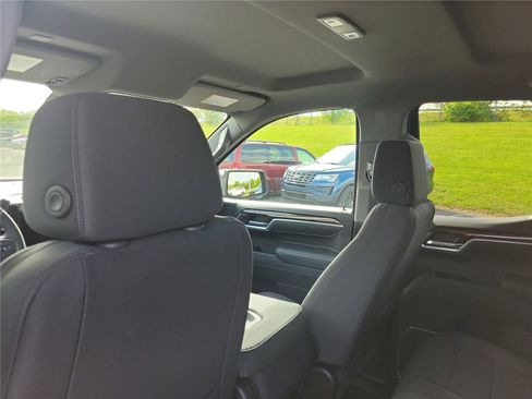 New 2026 GMC Sierra 1500 SLE image 14