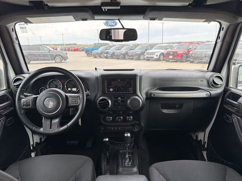 Used 2016 Jeep Wrangler Unlimited Sport w/ Quick Order Package 24S AWD/4WD image 17