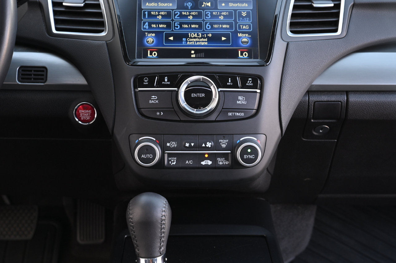 Used 2018 Acura RDX w/ Tech & AcuraWatch Plus Pack AWD/4WD image 29