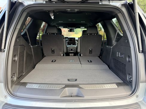 New 2026 GMC Yukon Denali image 8