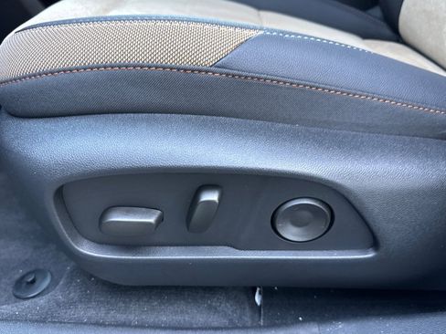 Used 2026 Chevrolet Equinox ACTIV image 14