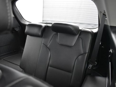 Certified 2025 Kia Telluride S image 27