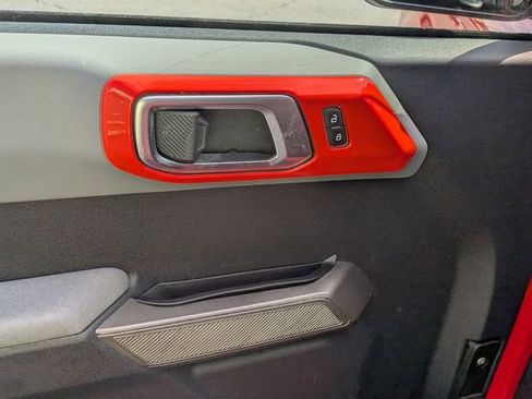 Used 2023 Ford Bronco Black Diamond image 13