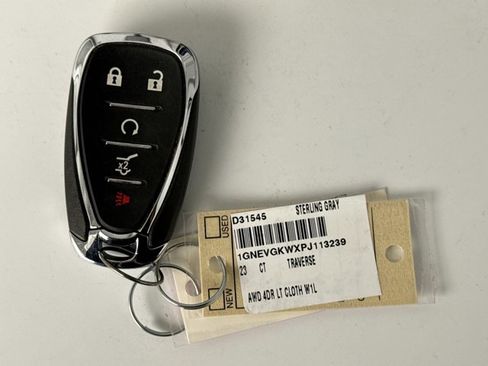 Used 2023 Chevrolet Traverse LT image 22