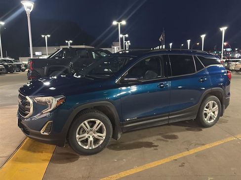 Used 2019 GMC Terrain SLE w/ Driver Convenience Package image 19