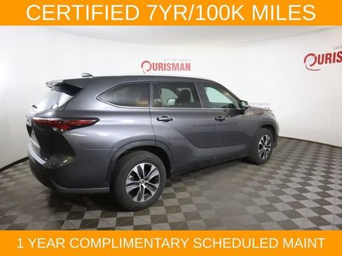 Used 2024 Toyota Highlander XLE FWD image 17