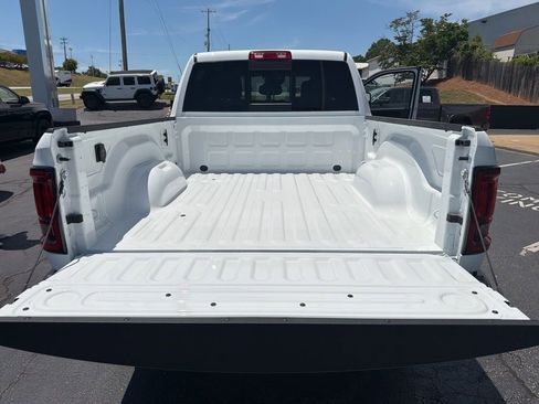 New 2026 RAM 2500 Tradesman AWD/4WD image 16