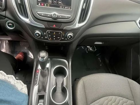 Used 2021 Chevrolet Equinox LT image 22