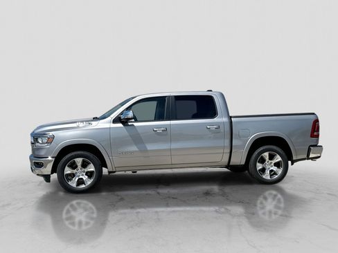 Used 2021 RAM 1500 Laramie AWD/4WD image 3