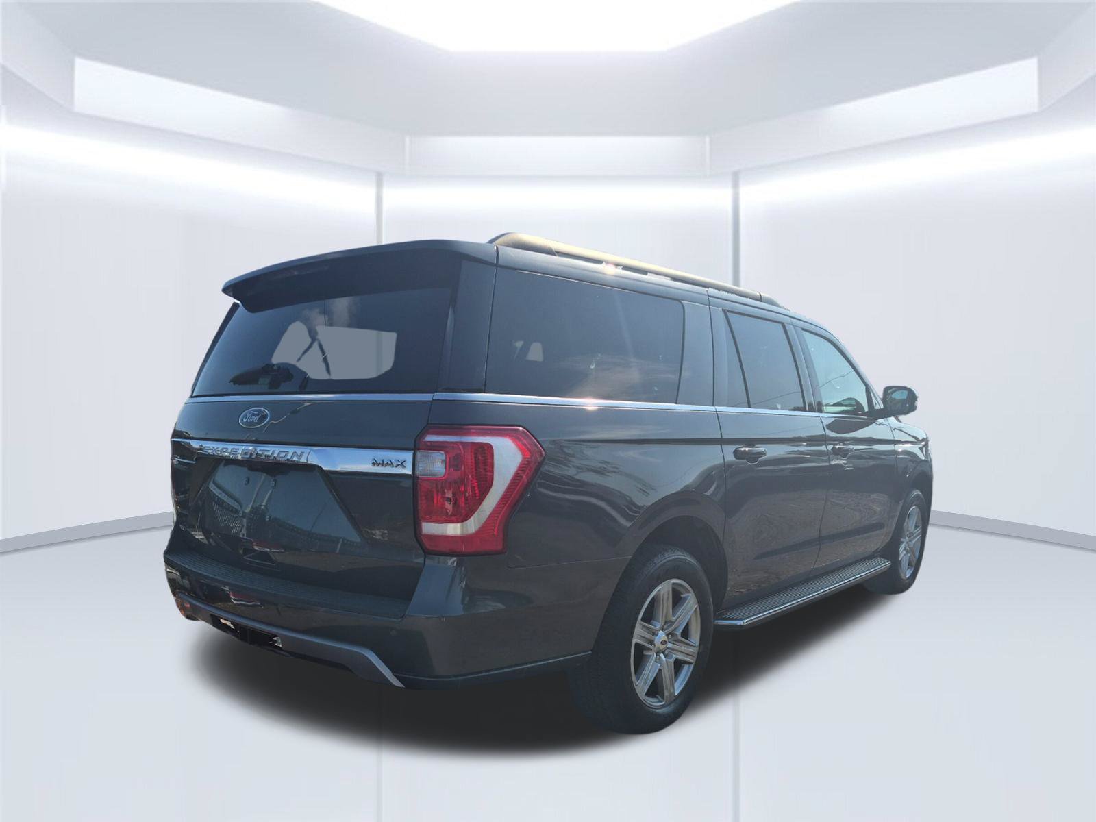 Used 2020 Ford Expedition Max XLT AWD/4WD image 3