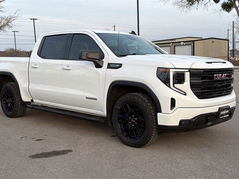 Used 2022 GMC Sierra 1500 Elevation image 10