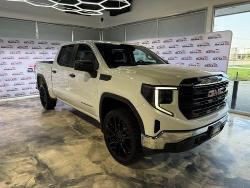 Used 2022 GMC Sierra 1500 Pro w/ Pro Value Package AWD/4WD image 4