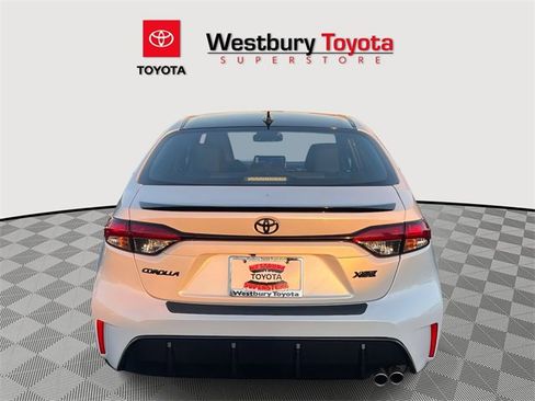 Certified 2025 Toyota Corolla XSE image 9