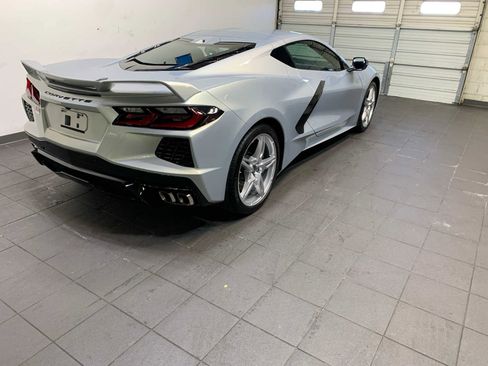 Used 2021 Chevrolet Corvette 2LT w/ Z51 Performance Package image 3