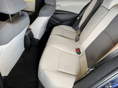 Used 2020 Toyota Corolla LE FWD image 21