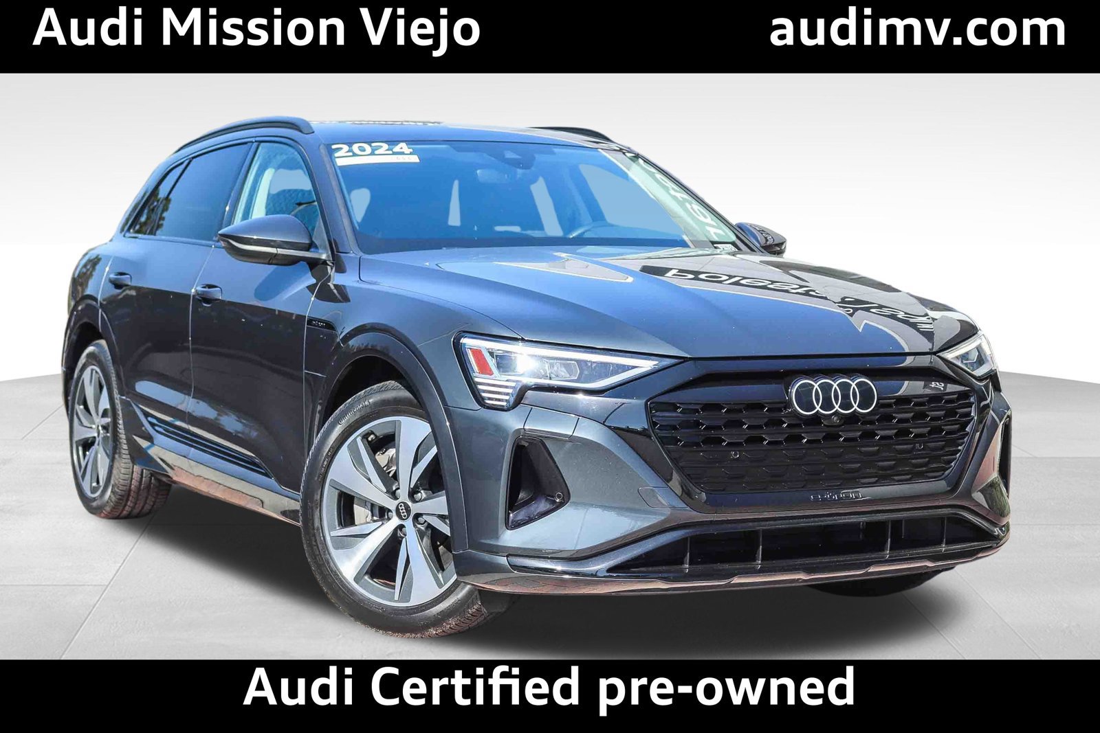 Used 2024 Audi Q8 e-tron Premium Plus AWD/4WD image 1