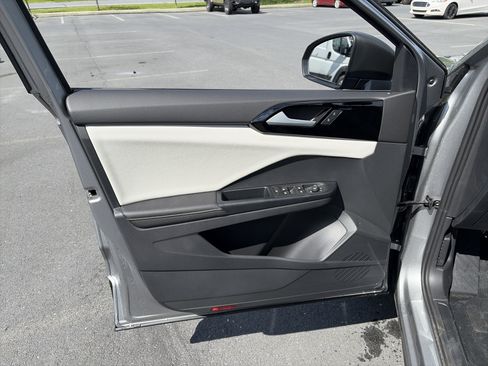 New 2026 Volkswagen Taos S AWD/4WD image 7