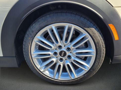 Certified 2023 MINI Cooper S image 9