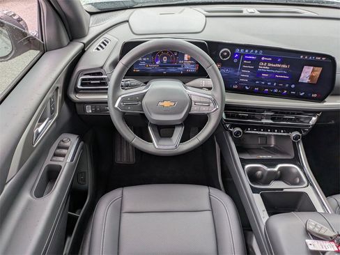 New 2026 Chevrolet Traverse LT w/ Driver Confidence Package image 25