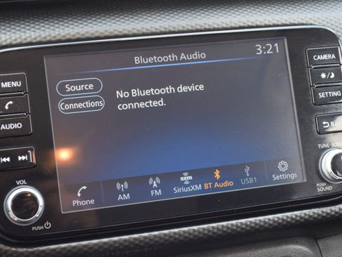 Used 2021 Nissan Kicks SV FWD image 14