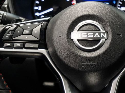 Used 2024 Nissan Altima 2.5 SR w/ SR Premium Package image 17