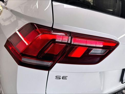 Used 2023 Volkswagen Tiguan SE R-Line FWD image 26