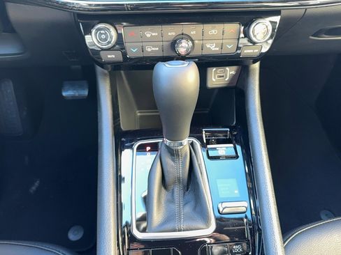 New 2026 Jeep Compass Limited image 18