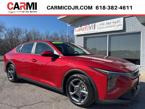 Used 2025 Kia K4 FWD image 1