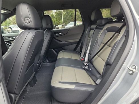 New 2026 Chevrolet Equinox LT image 16