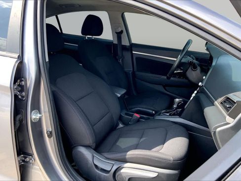 Used 2020 Hyundai Elantra Value Edition w/ Cargo Package (C1) FWD image 8