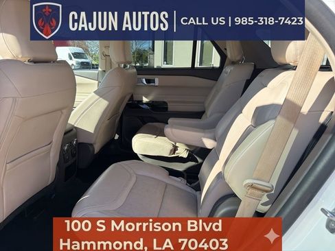 Used 2021 Ford Explorer Platinum w/ Equipment Group 601A image 10