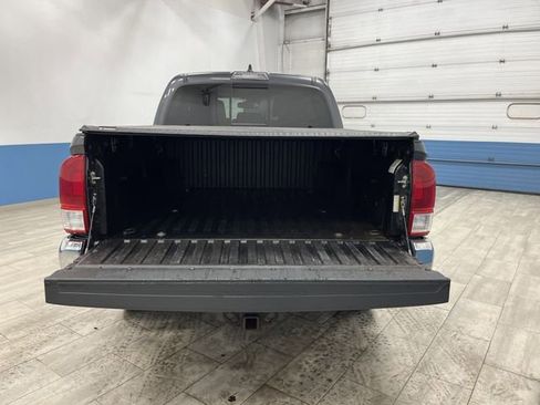 Used 2020 Toyota Tacoma SR5 image 12