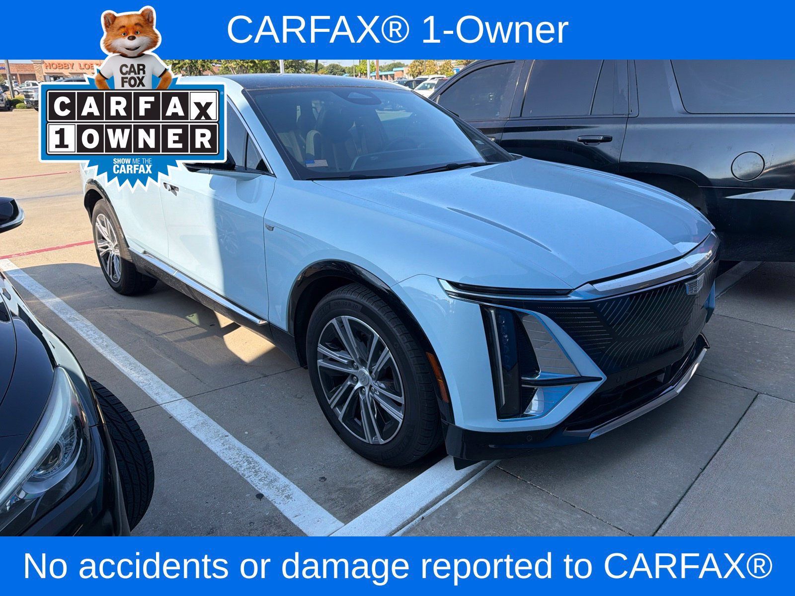Used 2024 Cadillac Lyriq Tech AWD/4WD image 2