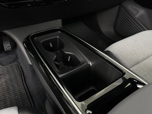 New 2025 Volkswagen ID.4 Pro image 16