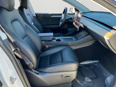 Used 2023 Tesla Model Y Long Range image 7