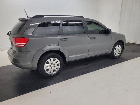 Used 2020 Dodge Journey SE w/ SE Popular Equipment Group FWD image 10