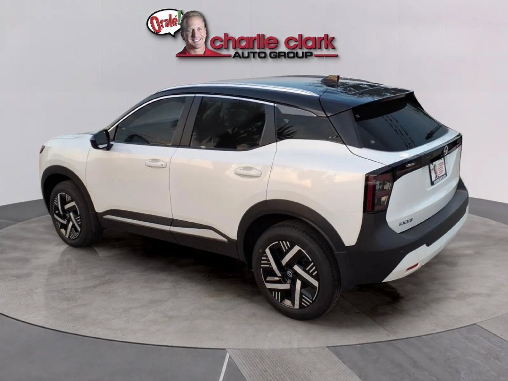 New 2027 Nissan Kicks SV FWD image 3