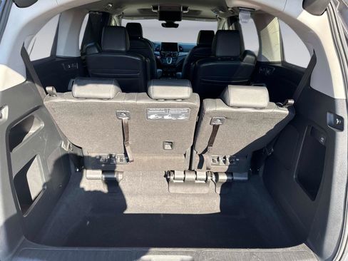 Certified 2022 Honda Odyssey Touring image 12