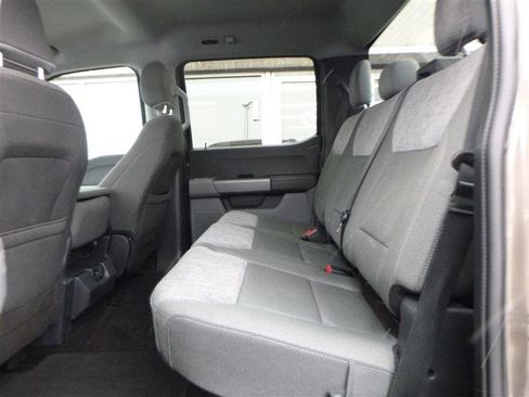 Used 2022 Ford F150 XLT image 7