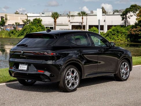 New 2025 Alfa Romeo Tonale w/ Premium Package AWD/4WD image 6