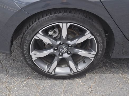 Used 2026 Honda Civic Sport Touring image 9