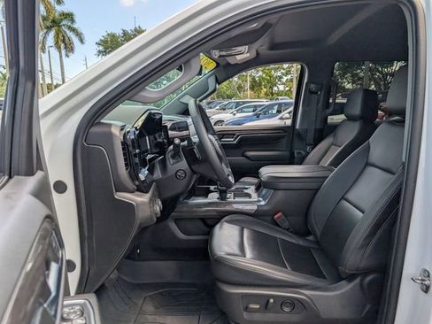 Used 2024 Chevrolet Silverado 1500 LTZ AWD/4WD image 9