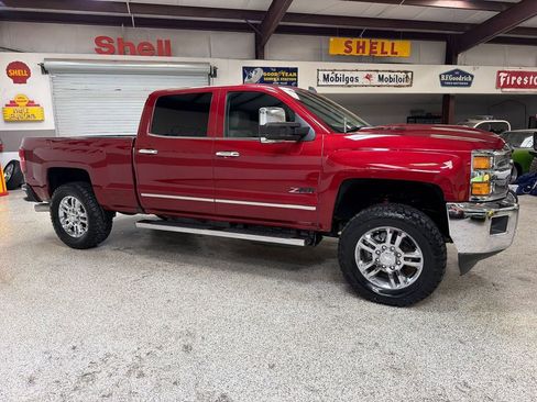 Used 2019 Chevrolet Silverado 2500 LTZ w/ Duramax Plus Package AWD/4WD image 10